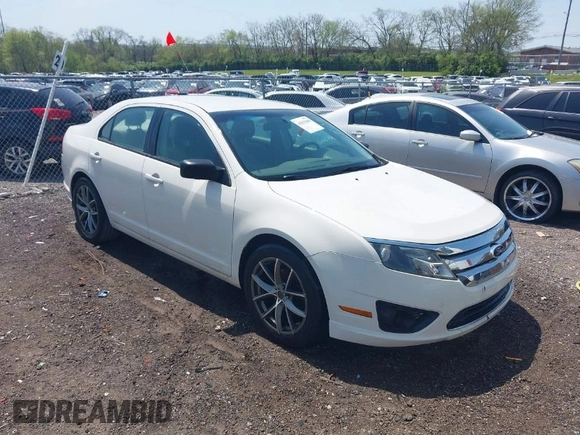 2011 Ford Fusion S with VIN 3FAHP0GA5BR226931, listed as a IAAI auction lot 42035608 with 227,315 mi miles. Bid and sale history available at carsss.com. Image 1.