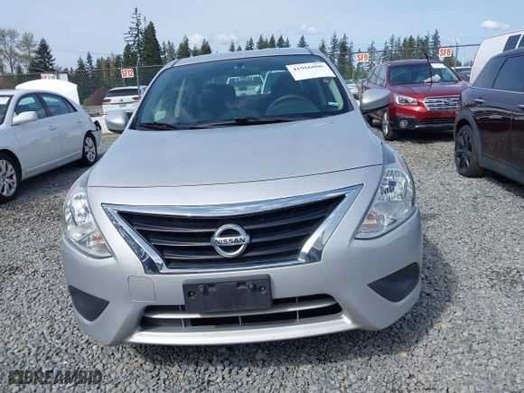 2019 Nissan Versa Sedan SV with VIN 3N1CN7AP2KL868125, listed as a IAAI auction lot 41966806 with 73,481 mi miles. Bid and sale history available at carsss.com. Image 12.
