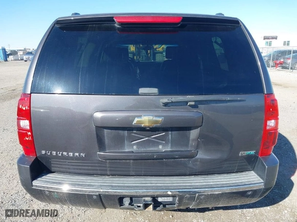 2011 Chevrolet Suburban LTZ with VIN 1GNSKKE30BR265556, listed as a IAAI auction lot 41551093 with NaN miles. Bid and sale history available at carsss.com. Image 16.