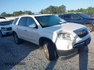 2011 GMC Acadia SLT1 with VIN 1GKKVRED7BJ322081, listed as a IAAI auction lot 42005039 with 202,325 mi miles. Bid and sale history available at carsss.com. Image 1.