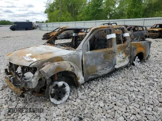 2012 Nissan Frontier Pro-4X z VIN 1N6AD0EVXCC456598, wystawiony jako Copart lot #57412175 z przebiegiem Nie podano mil oraz Nie do naprawy • Non repairable. Historia ofert i sprzedaży dostępna na DreamBid. Obrazek 1.