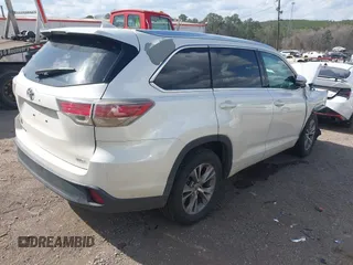 2014 Toyota Highlander XLE z VIN 5TDKKRFH7ES028046, wystawiony jako IAAI lot #41792653 z przebiegiem Nie podano mil oraz . Historia ofert i sprzedaży dostępna na DreamBid. Obrazek 4.