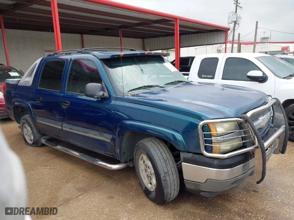 2005 Chevrolet Avalanche LS with VIN 3GNEC12Z95G115267, listed as a IAAI auction lot 41832134 with 223,690 mi miles. Bid and sale history available at carsss.com. Image 1.