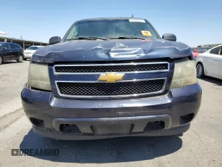2007 Chevrolet Suburban LS z VIN 1GNFC160X7J180517, wystawiony jako Copart lot #63933475 z przebiegiem Nie podano mil oraz Czysty tytuł • Clean title. Historia ofert i sprzedaży dostępna na DreamBid. Obrazek 5.
