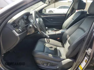 2011 BMW 5 Series 550i z VIN WBAFR9C5XBC618310, wystawiony jako Copart lot #49427835 z przebiegiem 84 936 mil mil oraz Szkoda całkowita • Salvage title. Historia ofert i sprzedaży dostępna na DreamBid. Obrazek 7.