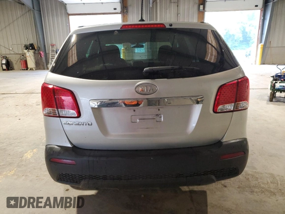2011 Kia Sorento LX с VIN 5XYKTCA13BG009099, выставлен на аукционе Copart как лот 63863245 с пробегом 141 041 миль миль и Чистый • Clean title. История ставок и продаж доступна на DreamBid. Изображение 6.