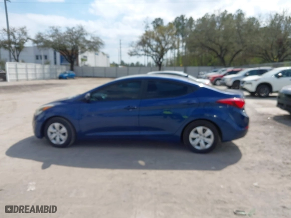 2016 Hyundai Elantra SE with VIN 5NPDH4AE0GH687389, listed as a IAAI auction lot 41650806 with 102,354 mi miles. Bid and sale history available at carsss.com. Image 14.