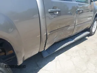 2012 GMC Sierra 1500 SLE z VIN 3GTP1VE01CG217140, wystawiony jako IAAI lot #42503838 z przebiegiem 237 912 mil mil oraz . Historia ofert i sprzedaży dostępna na DreamBid. Obrazek 6.