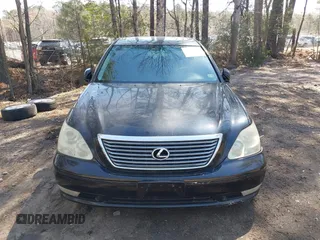 2005 Lexus LS 430 with VIN JTHBN36F355013969, listed as a IAAI auction lot 41887437 with 232,163 mi miles. Bid and sale history available at carsss.com. Image 13.
