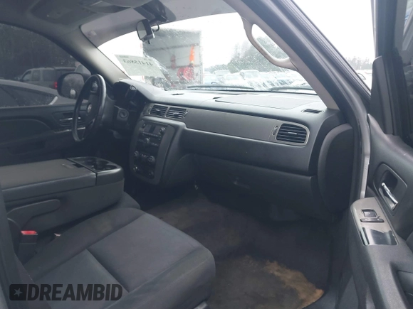 2010 Chevrolet Suburban LS with VIN 1GNUKHE37AR193670, listed as a IAAI auction lot 41415863 with 213,371 mi miles and . Bid and sale history available at DreamBid. Image 5.