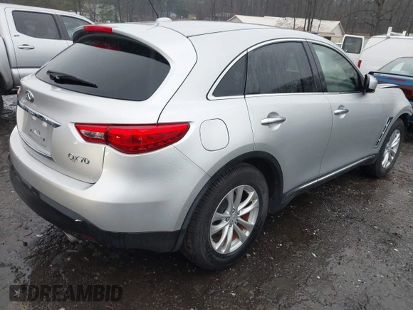 2016 Infiniti QX70 with VIN JN8CS1MU1GM671887, listed as a IAAI auction lot 41741481 with 88,547 mi miles and . Bid and sale history available at DreamBid. Image 4.