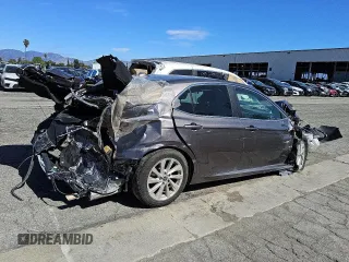 2023 Toyota Camry LE z VIN 4T1R11AKXPU764124, wystawiony jako Copart lot #47268875 z przebiegiem 37 406 mil mil oraz Szkoda całkowita • Salvage title. Historia ofert i sprzedaży dostępna na DreamBid. Obrazek 3.