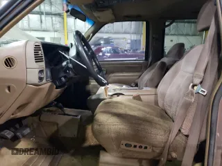 1995 Chevrolet Silverado 3500 z VIN 1GCHK33F2SF002296, wystawiony jako Copart lot #81612483 z przebiegiem 269 032 mil mil oraz Szkoda całkowita • Salvage title. Historia ofert i sprzedaży dostępna na DreamBid. Obrazek 7.
