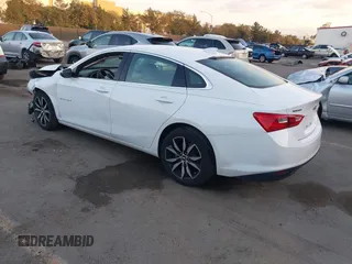 2018 Chevrolet Malibu LT z VIN 1G1ZD5ST2JF275375, wystawiony jako IAAI lot #41436503 z przebiegiem 87 319 mil mil oraz . Historia ofert i sprzedaży dostępna na DreamBid. Obrazek 3.