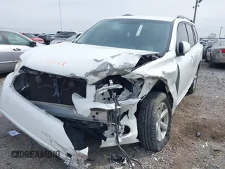 2008 Toyota Highlander z VIN JTEDS41AX82008287, wystawiony jako IAAI lot #41943976 z przebiegiem 84 493 mil mil oraz . Historia ofert i sprzedaży dostępna na DreamBid. Obrazek 6.