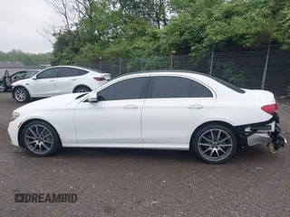 2023 Mercedes-Benz E 350 z VIN W1KZF8EB6PB119187, wystawiony jako IAAI lot #42179987 z przebiegiem 42 813 mil mil oraz . Historia ofert i sprzedaży dostępna na DreamBid. Obrazek 15.