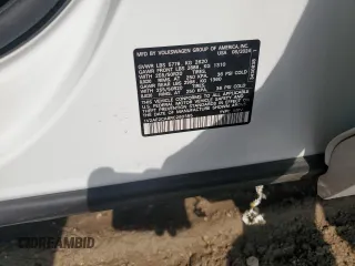 2024 Volkswagen Atlas SEL R-Line with VIN 1V2AE2CA8RC260355, listed as a Copart auction lot 53804085 with 1,951 mi miles and Salvage title. Bid and sale history available at DreamBid. Image 13.