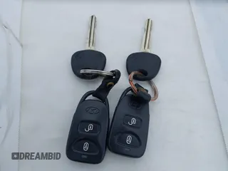 2007 Hyundai Santa Fe GLS с VIN 5NMSG73D67H085335, выставлен на аукционе IAAI как лот 42283118 с пробегом 200 133 миль миль и . История ставок и продаж доступна на DreamBid. Изображение 11.