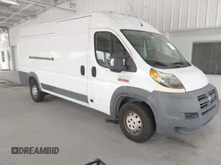 2014 Ram ProMaster Cargo z VIN 3C6URVJGXEE123309, wystawiony jako IAAI lot #42467035 z przebiegiem 230 424 mil mil oraz . Historia ofert i sprzedaży dostępna na DreamBid. Obrazek 1.
