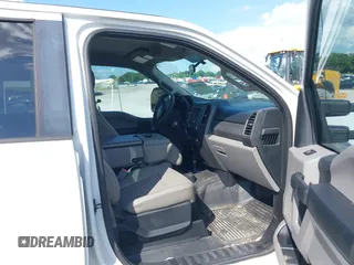 2017 Ford F-250 Lariat z VIN 1FT7W2B61HEC00975, wystawiony jako IAAI lot #42666032 z przebiegiem 72 664 mil mil oraz . Historia ofert i sprzedaży dostępna na DreamBid. Obrazek 5.