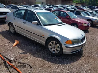 2000 BMW 3 Series 323i z VIN WBAAM3349YFP81082, wystawiony jako IAAI lot #42276674 z przebiegiem 259 334 mil mil oraz . Historia ofert i sprzedaży dostępna na DreamBid. Obrazek 1.