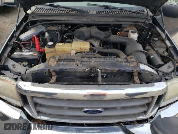 2003 Ford F-350 XL with VIN 1FTSF31S33EB31066, listed as a Copart auction lot 84225024 with 71,597 mi miles and Clean Title. Bid and sale history available at DreamBid. Image 11.