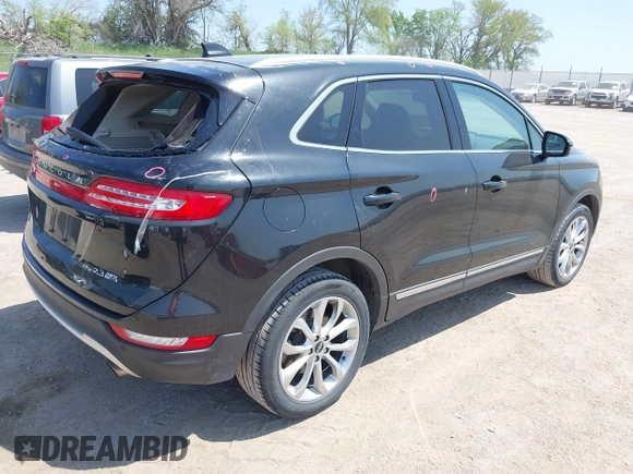 2015 Lincoln MKC z VIN 5LMTJ2AH1FUJ07790, wystawiony jako IAAI lot #42179874 z przebiegiem 47 945 mil mil oraz . Historia ofert i sprzedaży dostępna na DreamBid. Obrazek 4.
