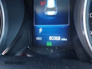 2018 Toyota C-HR XLE z VIN NMTKHMBX5JR051056, wystawiony jako IAAI lot #41740517 z przebiegiem 80 368 mil mil oraz . Historia ofert i sprzedaży dostępna na DreamBid. Obrazek 15.