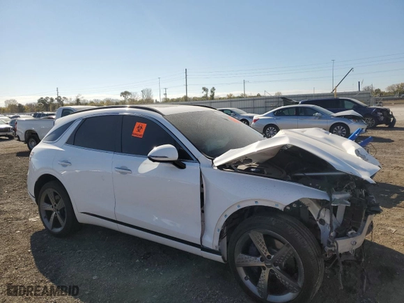 2022 Genesis GV70 3.5T Sport with VIN KMUMCDTC3NU015045, listed as a Copart auction lot 77481254 with 0 mi miles and Salvage Title. Bid and sale history available at carsss.com. Image 4.