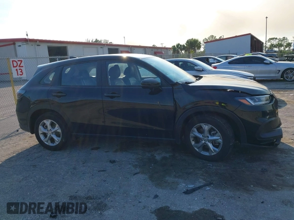 2024 Honda HR-V LX with VIN 3CZRZ1H39RM756514, listed as a IAAI auction lot 41530795 with 10,013 mi miles. Bid and sale history available at carsss.com. Image 13.