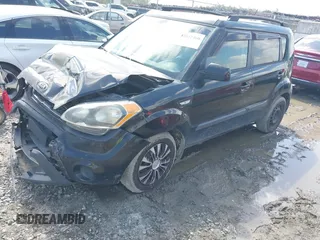 2013 Kia Soul with VIN KNDJT2A5XD7770253, listed as a IAAI auction lot 42012460 with 254,506 mi miles. Bid and sale history available at carsss.com. Image 2.