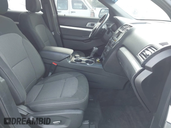 2017 Ford Explorer XLT with VIN 1FM5K8D81HGA56123, listed as a IAAI auction lot 42043249 with 78,415 mi miles and . Bid and sale history available at carsss.com. Image 5.