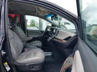 2015 Toyota Sienna XLE с VIN 5TDYK3DC0FS578687, выставлен на аукционе IAAI как лот 42205890 с пробегом 260 765 миль миль и . История ставок и продаж доступна на DreamBid. Изображение 5.