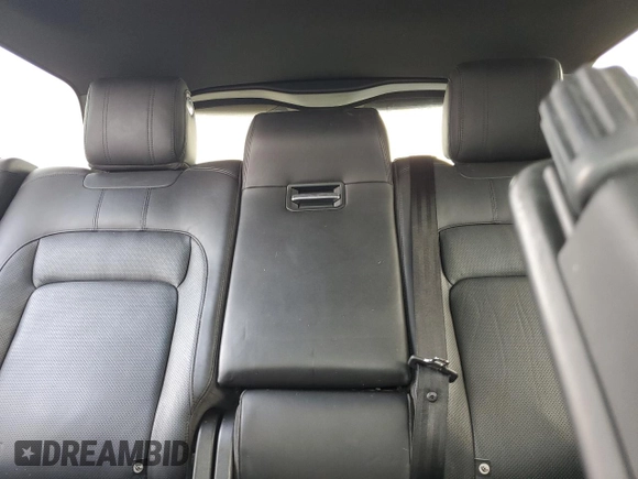 2019 Land Rover Range Rover z VIN SALGS2RE0KA542076, wystawiony jako Copart lot #60588925 z przebiegiem 69 038 mil mil oraz Szkoda całkowita • Salvage title. Historia ofert i sprzedaży dostępna na DreamBid. Obrazek 10.