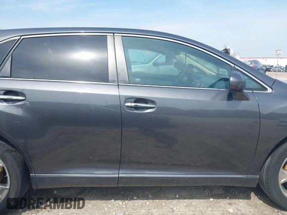 2009 Toyota Venza z VIN 4T3ZK11A39U012702, wystawiony jako IAAI lot #42081340 z przebiegiem 171 735 mil mil oraz . Historia ofert i sprzedaży dostępna na DreamBid. Obrazek 13.