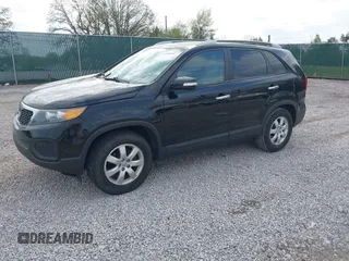 2012 Kia Sorento LX with VIN 5XYKT4A24CG270970, listed as a IAAI auction lot 41990293 with 135,769 mi miles. Bid and sale history available at carsss.com. Image 2.