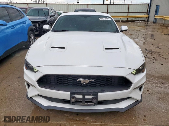 2019 Ford Mustang EcoBoost z VIN 1FA6P8TH4K5130459, wystawiony jako Copart lot #55672025 z przebiegiem 61 405 mil mil oraz Czysty tytuł • Clean title. Historia ofert i sprzedaży dostępna na DreamBid. Obrazek 5.