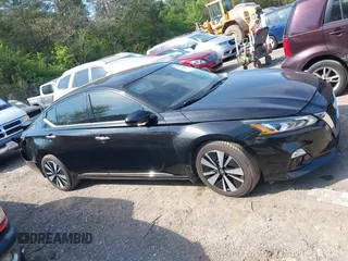2020 Nissan Altima SV with VIN 1N4BL4DV7LC247666, listed as a IAAI auction lot 42009248 with 77,356 mi miles and . Bid and sale history available at DreamBid. Image 13.