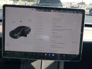 2022 Tesla Model 3 Long Range with VIN 5YJ3E1EB1NF133356, listed as a IAAI auction lot 41568303 with 73,406 mi miles and . Bid and sale history available at DreamBid. Image 17.