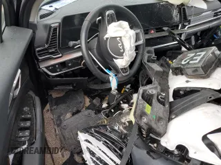 2024 Kia Sportage EX z VIN KNDPVCDG5R7166401, wystawiony jako Copart lot #53588345 z przebiegiem Nie podano mil oraz Szkoda całkowita • Salvage title. Historia ofert i sprzedaży dostępna na DreamBid. Obrazek 8.