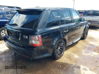 2011 Land Rover Range Rover Sport HSE z VIN SALSF2D40BA710389, wystawiony jako IAAI lot #42250699 z przebiegiem 122 413 mil mil oraz . Historia ofert i sprzedaży dostępna na DreamBid. Obrazek 4.