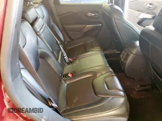 2019 Jeep Cherokee Latitude Plus z VIN 1C4PJLLB0KD160112, wystawiony jako Copart lot #61689185 z przebiegiem 72 019 mil mil oraz Szkoda całkowita • Salvage title. Historia ofert i sprzedaży dostępna na DreamBid. Obrazek 11.
