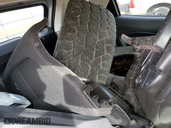 2022 Ford EcoSport SE z VIN MAJ6S3GL6NC473712, wystawiony jako Copart lot #43293263 z przebiegiem 2291 mil mil oraz Szkody całkowita. Historia ofert i sprzedaży dostępna na DreamBid. Obrazek 13.
