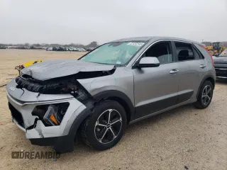 2023 Kia Niro LX with VIN KNDCP3LE6P5064896, listed as a Copart auction lot 42432245 with 71,237 mi miles and Salvage Title. Bid and sale history available at carsss.com. Image 1.