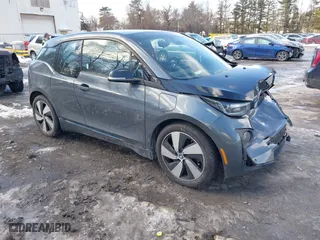 2017 BMW i3 with VIN WBY1Z8C55HV889178, listed as a IAAI auction lot 41581720 with 73,692 mi miles. Bid and sale history available at carsss.com. Image 1.