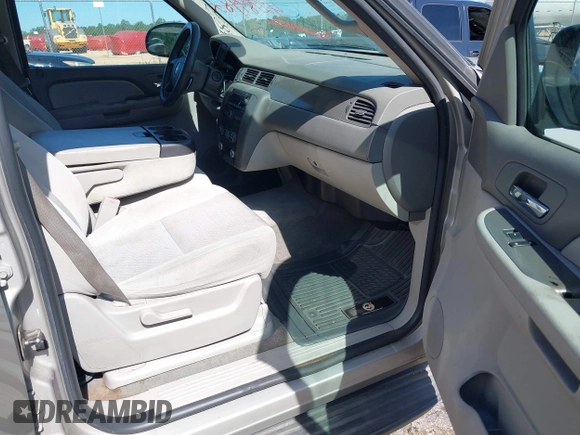 2009 Chevrolet Tahoe LS с VIN 1GNFC13CX9R215589, выставлен на аукционе IAAI как лот 42789982 с пробегом 269 379 миль миль и . История ставок и продаж доступна на DreamBid. Изображение 5.