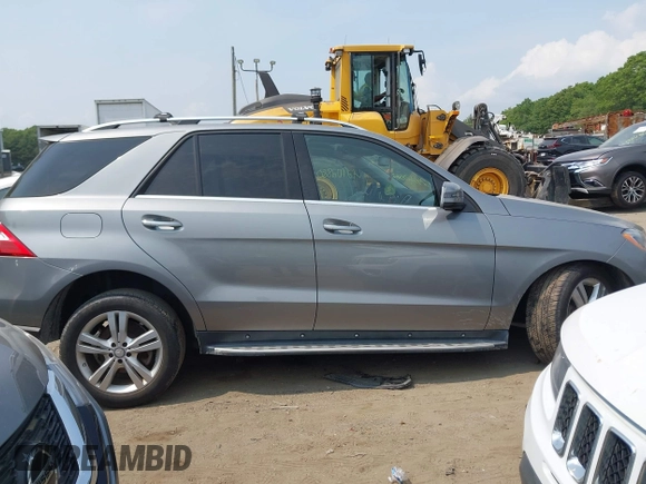 2014 Mercedes-Benz M 350 с VIN 4JGDA5HB2EA389089, выставлен на аукционе IAAI как лот 42402880 с пробегом 102 732 миль миль и . История ставок и продаж доступна на DreamBid. Изображение 13.