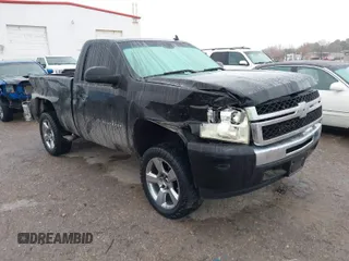 2009 Chevrolet Silverado 1500 Work Truck with VIN 1GCEC14C89Z278869, listed as a IAAI auction lot 41433424 with 179,144 mi miles and . Bid and sale history available at DreamBid. Image 1.
