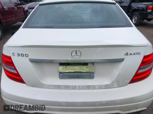 2013 Mercedes-Benz C 300 Sport с VIN WDDGF8AB3DA820171, выставлен на аукционе IAAI как лот 42329459 с пробегом 157 627 миль миль и . История ставок и продаж доступна на DreamBid. Изображение 16.