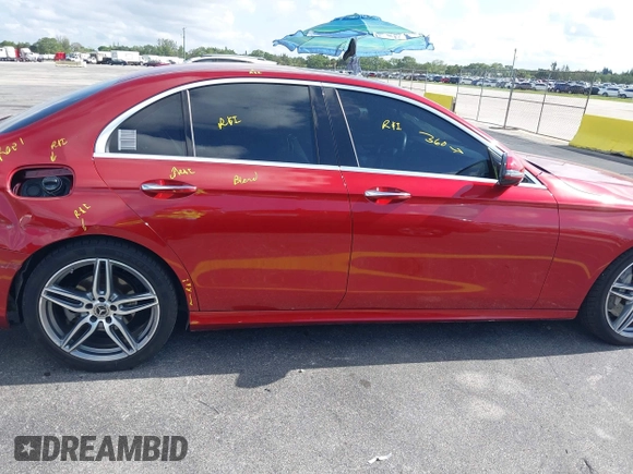 2020 Mercedes-Benz E 350 z VIN WDDZF8DB1LA747787, wystawiony jako IAAI lot #42310513 z przebiegiem 64 707 mil mil oraz . Historia ofert i sprzedaży dostępna na DreamBid. Obrazek 13.